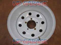 was price cut  manufacturer unknown
16 inches steel wheels
!