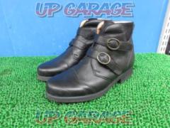 TAKAI (TAKAI)
Leather short boots
24.5cm