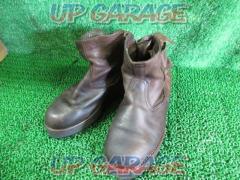 ◆ KADOYA (Kadoya)
Leather short boots
Size 23cm