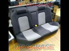 Nissan genuine rear seat
[Skyline
ER34
4 door]