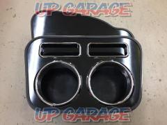 Unknown Manufacturer
Front cup holder