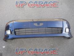was price cut  Toyota original
Front bumper
Isis ANM10!!!!