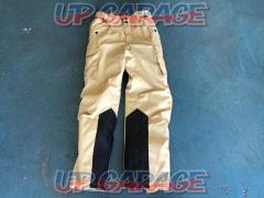 Buggy (Buggy)
Riding pants
L size
(beige)
Single