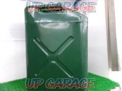 [Wakeari]
Unknown Manufacturer
Gasoline carrying cans
