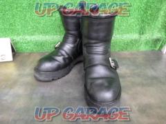 KADOYA (Kadoya)
Black ankle boots (thick bottom)
Unknown size (around 25cm)