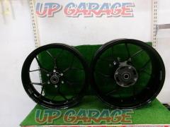 CBR1000RR (removed from 15 year model/vehicle without ABS)
HONDA genuine
Wheel front and back set
BK