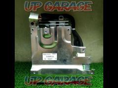 Cheap inventory clearance special price!!! Wakeari
Nissan genuine
Y51 / Fuga
Made BOSE
Genuine amplifier