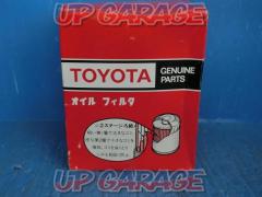 ●
Toyota genuine
oil filter
Product number: 15601-68010