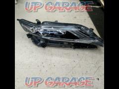 TOYOTA
Harrier / ZSU60
Late genuine LED 3 eyes headlight
※ right side only