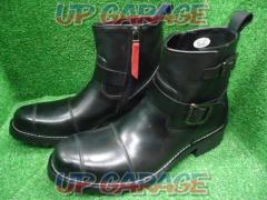 DEGNER
HS-B9
With shift guard
Leather engineer boots
W05046