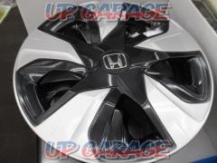 HONDA
Fit
GP5 genuine
15 inches for the wheel cap
4 sheets set