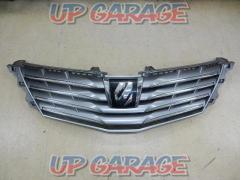 RX2305-370
TOYOTA genuine
Front grille