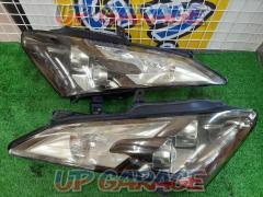 Nissan genuine (NISSAN) GT-R (R35) genuine headlight
Left and right