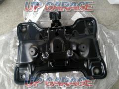 SUZUKI
Genuine rear spare tire bracket
*Please contact us for parts because the stay is out of stock.
[Jimny
JB64
 price review it was !!