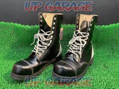 UK8 size (about 26.5cm)
Getta
Grip (getter grip)
Leather boots
BK / WH
BWFH7510GG