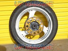 YAMAHA
Genuine rear wheel (XJR400R) J17X4.00 Details year unknown