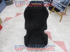 RECARO
SR-3
Reclining seat
Left and right dial
