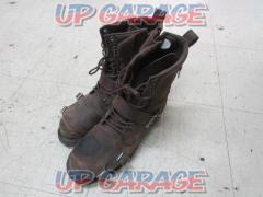 Alpha
Industries
Leather boots
(W06338)