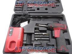 Snap-on
Electric screwdriver & bit set
CTSJ661SK
(W06186)