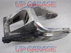 ▽ We reduced prices
7HONDA
Swing arm
