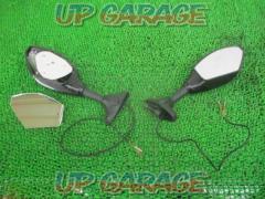 Wakeari general purpose/12V manufacturer unknown
Full cowl turn signal mirror condition is bad, so it is sold as is