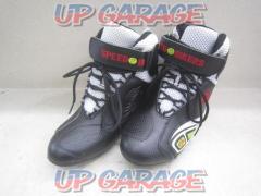 Riding
Tribe
Ankle boot
Size 25.5cm