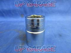 Snap-on Flank Drive
1/2 inch
Shallow
Socket
12 square
19 mm