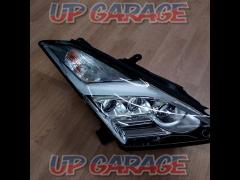 *Right side only *NISSAN
R35GT-R late genuine headlight (W07128)