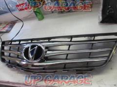 was price cut  Toyota original
Front grille
Blade AZE156!!!