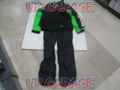 KAWASAKI
Originsl
Equipment
Racing jacket
+
Pants
W08172