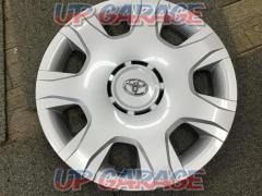 Price reduction Toyota genuine [42602-26040]
Hiace
15 inches original wheel cap
4 split
 unused