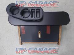 Unknown Manufacturer
Front table