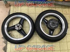 Price reduction!kawasaki
Zephyr 750 Genuine Wheel
2 piece set