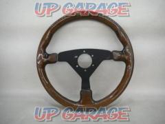 Wakeari
Unknown Manufacturer
Wood steering