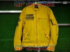 YeLLOW
CORN yellow corn
Nylon jacket
Size L
Yellow