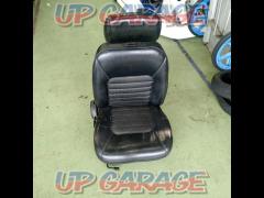 Price down Nissan genuine (NISSAN) Skyline
Hakosuka/GC10 genuine driver seat