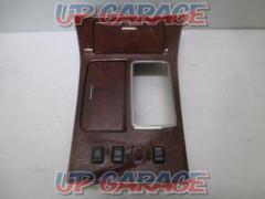 TOYOTA (Toyota)
17 Crown Athlete Estate Late Genuine
Shift panel
Console
accessory case
Ashtray
Cigarette socket
Brown wood