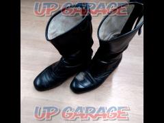 BuggyRivoluzione leather boots
25cm
(W09124)