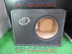 Woofer box for KICKER 8 inch
(box only)
