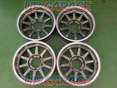 RAYS (Rays)
A・RAP-J
Forged aluminum wheels minus offset
*3 offset -20
1 offset -10*
