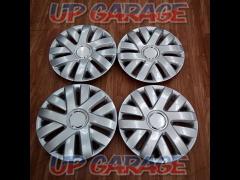 Unknown Manufacturer
Wheel cap
For 13 inches