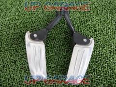 PCX125
JF28
Genuine tandem step left and right set