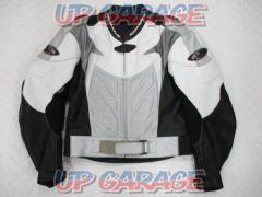 KOMINEKO-397
Leather jacket
White x black x silver
L size