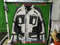 Wakeari DFG
Ranger jacket
Ivory / Black
LB size