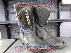 Size 41
Gianni Falco
Racing boots
Black / Blue