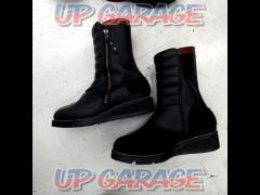 Size: 25cm
KADOYA
RAPTOR
Leather boots