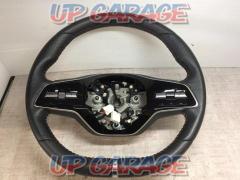 The price cut has closed !!
First come, first served !!
Nissan
FE0
Aria genuine leather steering wheel