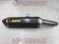 AKRAPOVIC
Slip-on muffler
Carbon × titanium
ZX-10R/’08-’10