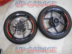 KAWASAKI genuine
Tire wheel
Set before and after