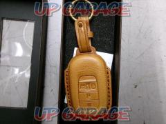 Unknown Manufacturer
Leather key cover